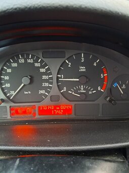 E46 - 8