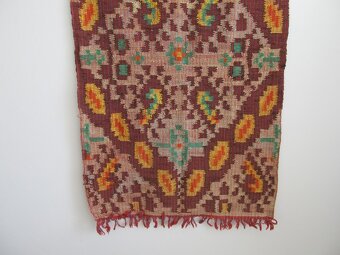 Predám staré cca 60 ročné ručne tkané závesy na stenu. - 8