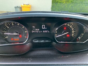 Peugeot 2008, 2014, 48 000 km najazd - 8