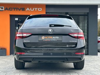 Škoda Superb Combi 2.0 TDi DSG - 8