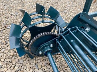 Jednoradový vyorávač zemiakov s dopravníkom - 8