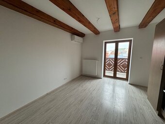 Na prenájom 2 izbové byty po rekonštrukcii - 8