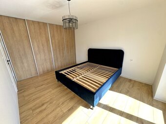 Moderne zariadený 2 izbový byt 55,90 m2 s balkónom Galanta - 8