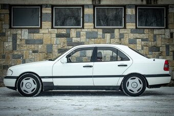 MERCEDES BENZ C180 90kW ESPRIT 1997 - 8