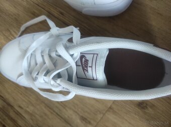 Nike kožené dámske tenisky veľ. 37.5 (stélka je 23.5 cm) - 8