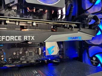 Ryzen 7 3700X\16GB\RTX 3070\SSD\850W Zdroj - 8