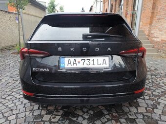ŠKODA OCTAVIA COMBI 4 2.0 TDI DSG 2021 - 8
