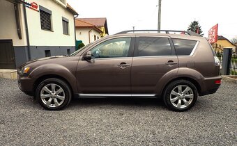 MITSUBISHI OUTLANDER 2.2 DI-D 2012 - 4x4 - NAVI-KAMERA-ŤAŽNE - 8