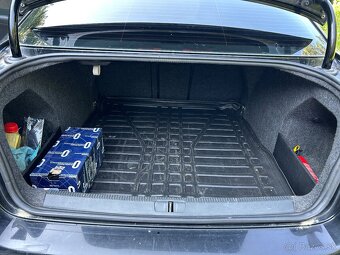 VW Passat B6 - 8