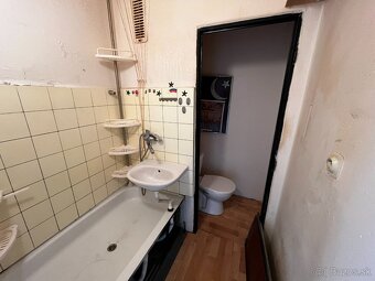 1 izbový byt + 1 loggia + 1 balkón + tichá lokalita - 8