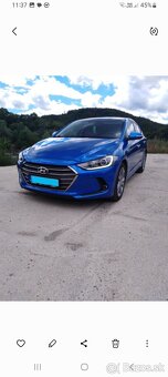 Hyundai Elantra Premium - 8