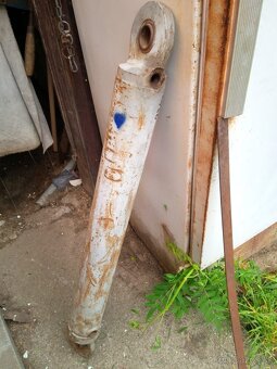Predám UNHZ 750 - 8