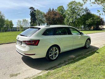 Škoda Superb combi 1.6 TDI DSG - 8