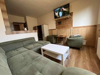 EXKLUZÍVNE na predaj- výnimočný 3 izbový byt, komplet. rek. - 8