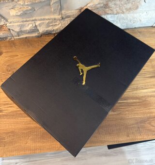 Predam Air Jordan 1 Mid velkost 43 - 8