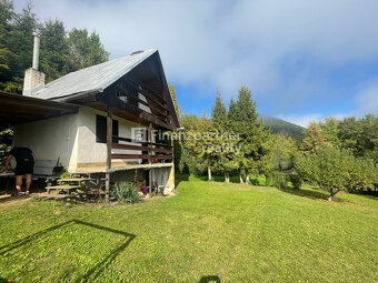 Klobúk dole - Chata s krásnym pozemkom (F669-13-ANMi) - 8