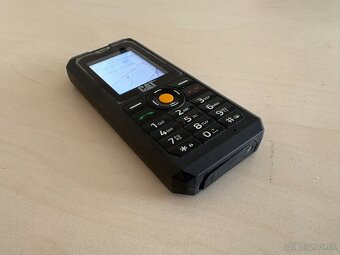 CAT B30 mobilný telefón - 8