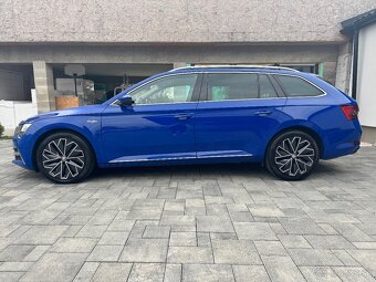 ŠKODA SUPERB 3 COMBI L&K 4x4 2.0 TDI DSG 140KW FULL METRIX - 8