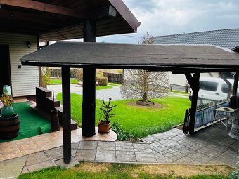 Krásny priestranný rodinný dom s výmerou 1 100 m2 PO, Svinia - 8