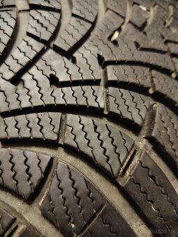 Predám 205/55R16 91H GOODYEAR Zimné - 8