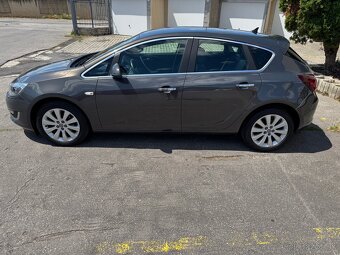 Opel Astra 1.4 Turbo 140k Cosmo - 8