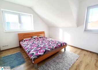 LIPANY, 2 PODLAŽNÝ RODINNÝ DOM S GARÁŽOU, 644 M2, UL. ROVINK - 8