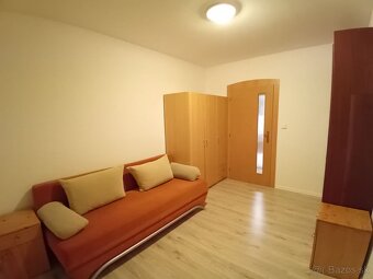Prenájom priestranný 3-izbový byt + terasa, kúsok od centra, - 8