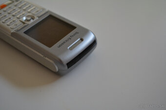 Sony Ericsson K300i s krabičkou IMEI sedí Zberatelský kus - 8