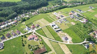 POZEMOK PRE STAVBU ROD.DOMU (1.654m2) BRESTOVEC - 8