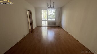 Ponúkame 3-izbový byt na sídlisku Západ. - 8