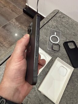 iPhone 15 Pro 512GB Titanium - 8