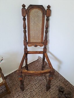 Predám starožitné stoličky 3ks - 8