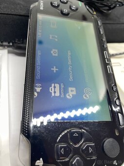 Sony PSP 1001+ Logic3 Sound System Speaker - 8