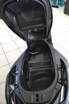 Honda Forza 350 Black - 8