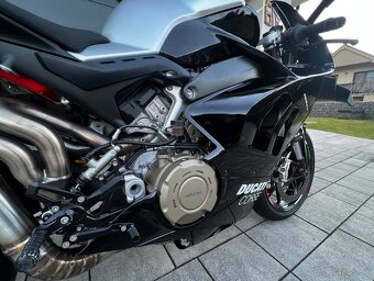 Ducati Panigale V4 top - 8