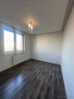Na prenájom 3+kk izbový byt v centre mesta - Voľný Ihned - 8
