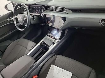 Audi Etron 50 quattro - 8