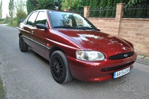 FORD ESCORT Mk7 - 8
