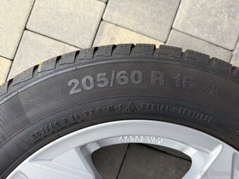 Audi A4 205/60 R16 Zimná sada - 8