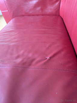 Dva krát červený gauč - 8