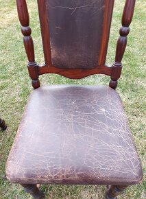 Vyrezávané stoličky - 8
