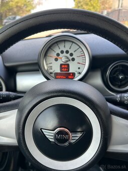 Mini Cooper Clubman 1.6i - 8