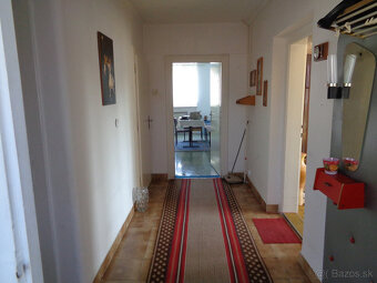 Predaj rodinný dom V. Lomnica 162 m2,pozemok 1231 m2 , 2 g - 8