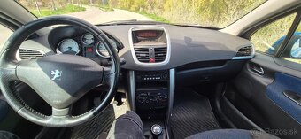 Peugeot 207 - 8