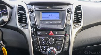 Hyundai i30 1.6i MPI DOHC CVVT Comfort A/ - 8