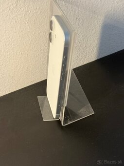 Predám Apple iPhone 16 128GB White Známky opotrebovania - 8