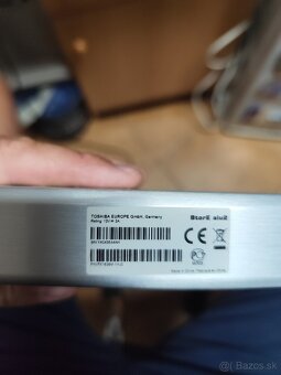 Toshiba Externý HDD 1TB - 8