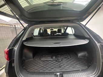 KIA SPORTAGE 1,6 - 8