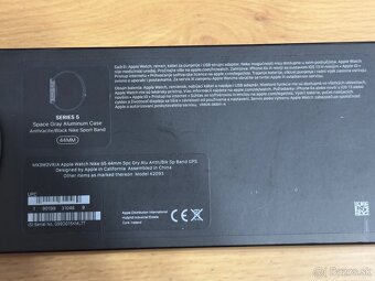 Apple Watch Series 5 Nike+ - 8