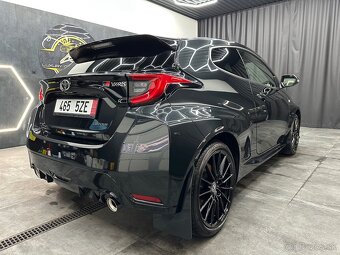 TOYOTA YARIS GR - 8